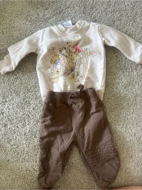 Disney Kids Matching Set Cream Sweatshirt with Brown Pants